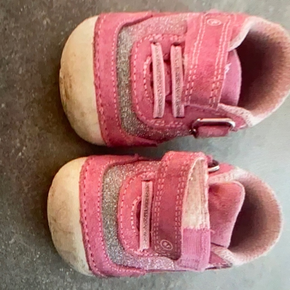 Stride rite 3M pink glitter sneakers